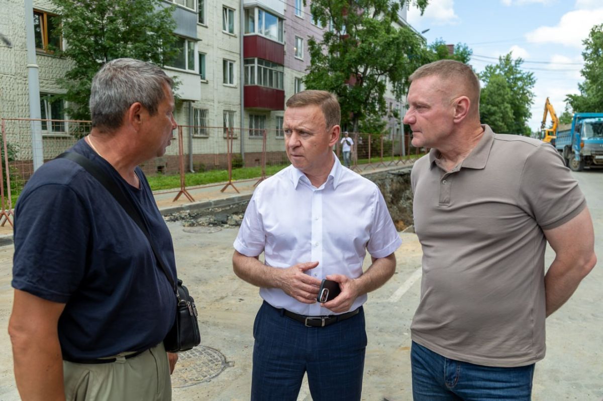 Первый участок Чеховского коллектора в Южно-Сахалинске отремонтируют к 15 августа Первый участок Чеховского коллектора в Южно-Сахалинске отремонтируют к 15 августа