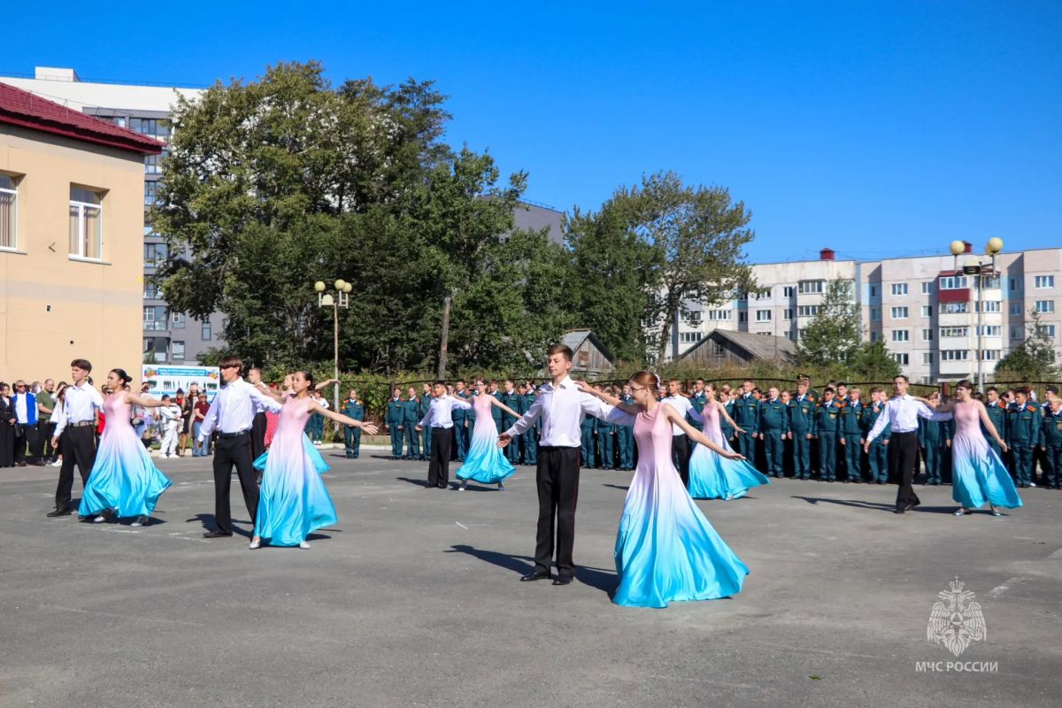 Торжественная линейка прошла в кадетской школе Южно-Сахалинска Торжественная линейка прошла в кадетской школе Южно-Сахалинска