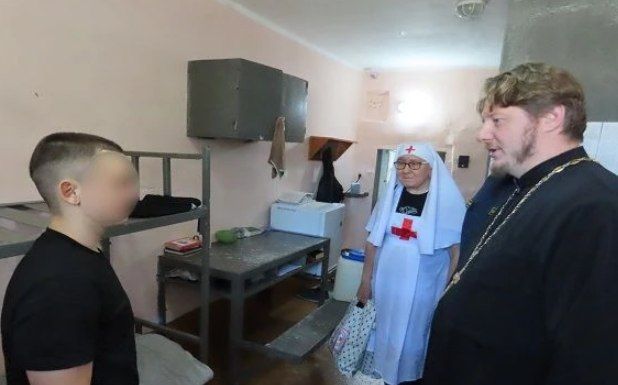 В СИЗО-1 священнослужитель и волонтёры напутствовали подростков перед началом учебного года В СИЗО-1 священнослужитель и волонтёры напутствовали подростков перед началом учебного года