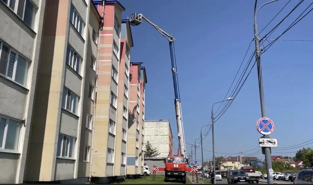 На Сахалине задержан мужчина, насильно удерживающий женщину в ее квартире На Сахалине задержан мужчина, насильно удерживающий женщину в ее квартире