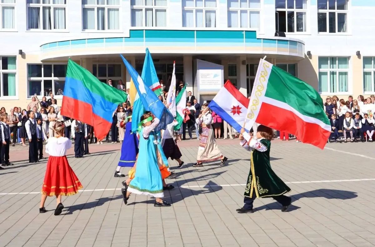 Прокурор Сахалинской области принял участие в мероприятии, посвященном Дню знаний Прокурор Сахалинской области принял участие в мероприятии, посвященном Дню знаний