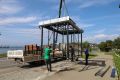 В Корсакове ставят новые современные остановки - жителей просят не вандалить