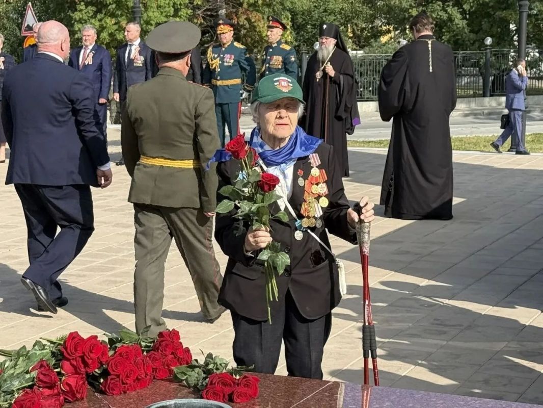 Два майора: 81-ю годовщину Победы над милитаристской Японией и окончания Второй мировой войны отмечают в Южно-Сахалинске Два майора: 81-ю годовщину Победы над милитаристской Японией и окончания Второй мировой войны отмечают в Южно-Сахалинске