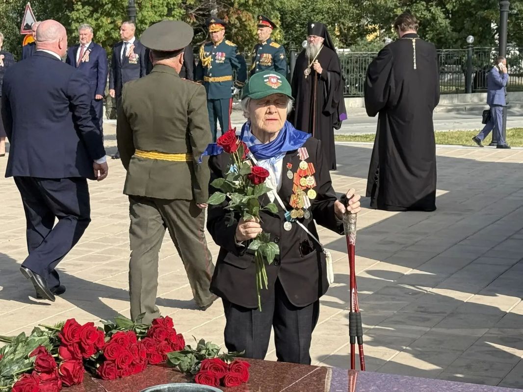 81-ю годовщину Победы над милитаристской Японией и окончания Второй мировой войны отмечают в Южно-Сахалинске 81-ю годовщину Победы над милитаристской Японией и окончания Второй мировой войны отмечают в Южно-Сахалинске