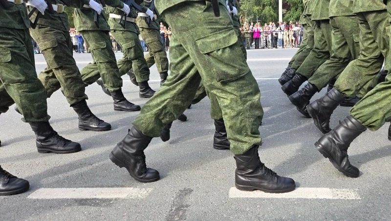 Фоторепортаж: в Южно-Сахалинске прошел парад ко Дню Победы над милитаристской Японией Фоторепортаж: в Южно-Сахалинске прошел парад ко Дню Победы над милитаристской Японией