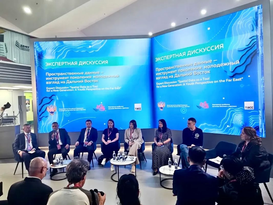 На площадке ВЭФ-2026 состоялась экспертная сессия «Пространственные данные – инструмент поколения: молодежный взгляд на Дальний Восток», организованная Московским государственным университетом геодезии и картографии (МИИГАиК) На площадке ВЭФ-2026 состоялась экспертная сессия «Пространственные данные – инструмент поколения: молодежный взгляд на Дальний Восток», организованная Московским государственным университетом геодезии и картографии (МИИГАиК)