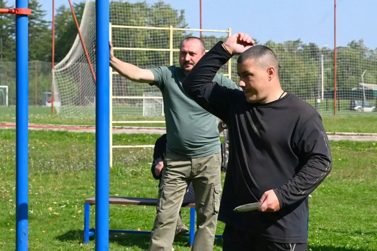 На Лесном стадионе прошёл этап спартакиады по спортивному метанию ножа На Лесном стадионе прошёл этап спартакиады по спортивному метанию ножа