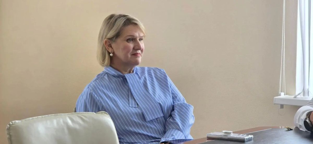 В Курильске состоялась встреча главы округа Константина Истомина, председателя Собрания Татьяны Белоусовой и учредителя ООО «Континент» Юрия Оксенюка В Курильске состоялась встреча главы округа Константина Истомина, председателя Собрания Татьяны Белоусовой и учредителя ООО «Континент» Юрия Оксенюка