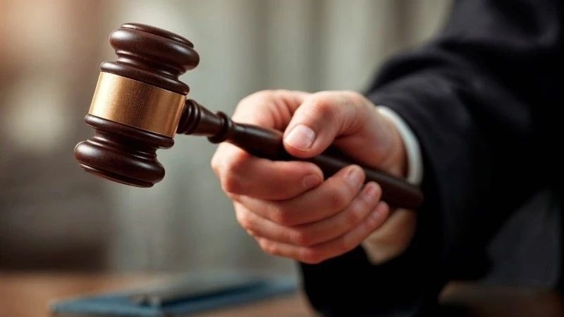 В Корсакове мужчина получил 2 года колонии за помощь знакомому в покупке наркотиков