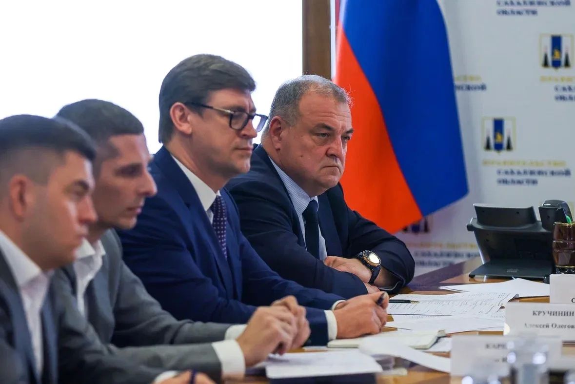 Начальник УМВД России по Сахалинской области принял участие в совещании по защите прав обманутых дольщиков Начальник УМВД России по Сахалинской области принял участие в совещании по защите прав обманутых дольщиков