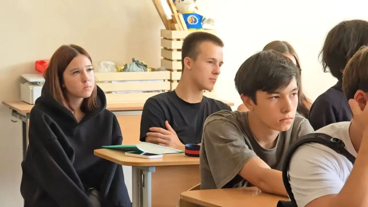 САХАЛИНСКАЯ ПОЛИЦИЯ – ЗА ФИНАНСОВУЮ БЕЗОПАСНОСТЬ МОЛОДЁЖИ САХАЛИНСКАЯ ПОЛИЦИЯ – ЗА ФИНАНСОВУЮ БЕЗОПАСНОСТЬ МОЛОДЁЖИ