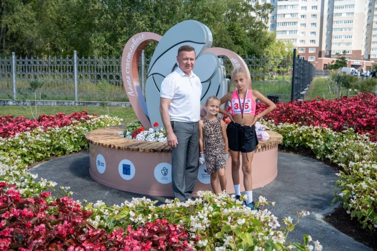 Сергей Надсадин: Вместе с горожанами открыли в Южно-Сахалинске вторую очередь «Аллеи счастливого материнства» на улице Больничной Сергей Надсадин: Вместе с горожанами открыли в Южно-Сахалинске вторую очередь «Аллеи счастливого материнства» на улице Больничной