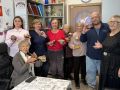 Галька превратилась в галерею: в Охе прошел мастер-класс по росписи на камнях