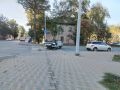 В Южно-Сахалинске на перекрестке лежит перевернутый автомобиль