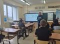 «Президент — гарант прав человека»: в охинской школе № 4 прошел урок правовых знаний для старшеклассников