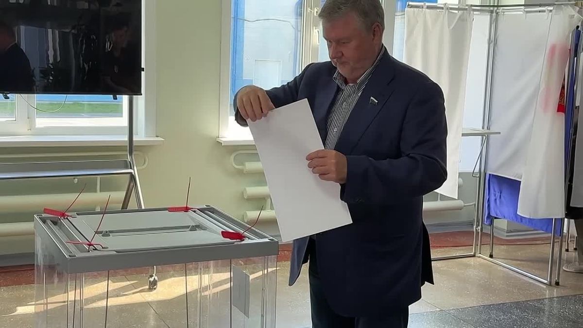 Исполнил свой гражданский долг - проголосовал на выборах в Государственную Думу