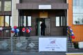 А вот так голосуют на избирательном участке № 84 в Курильске (ДШИ) и на избирательном участке № 86 в селе Горное