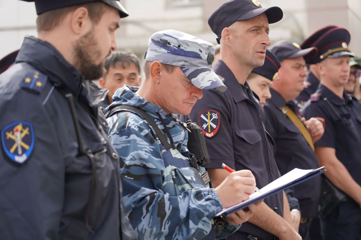 Сотрудники МЧС Сахалина приняли участие в межведомственном антитеррористическом учении Сотрудники МЧС Сахалина приняли участие в межведомственном антитеррористическом учении