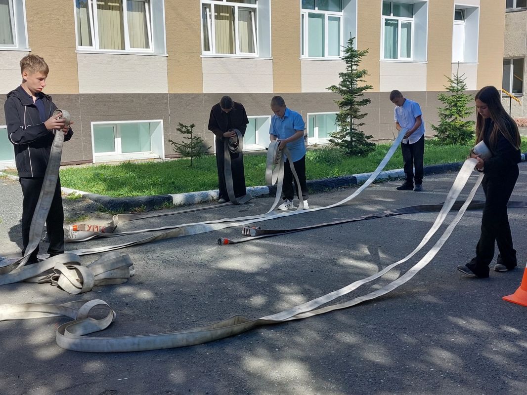 16 и 17 сентября в гости в учебно-методический центр ГО, ЧС и ПБ Сахалинской области пришли учащиеся школы № 30. Преподаватели центра подготовили для них много интересного и познавательного 16 и 17 сентября в гости в учебно-методический центр ГО, ЧС и ПБ Сахалинской области пришли учащиеся школы № 30. Преподаватели центра подготовили для них много интересного и познавательного