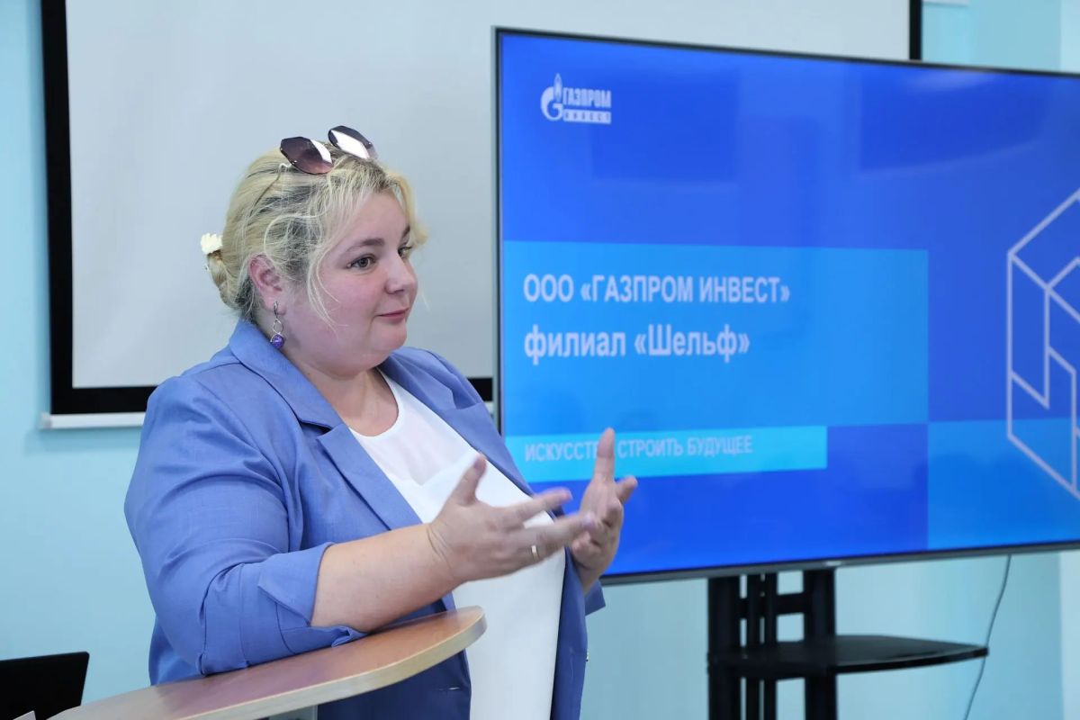 Продолжаются встречи с высокобалльниками СахГУ Продолжаются встречи с высокобалльниками СахГУ