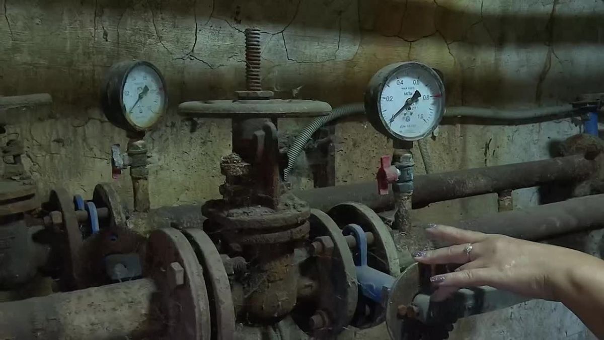 Работающий УЗИ, детская комната и борьба с подтоплениями: в Углегорском районе проверили исполнение поручений Валерия Лимаренко