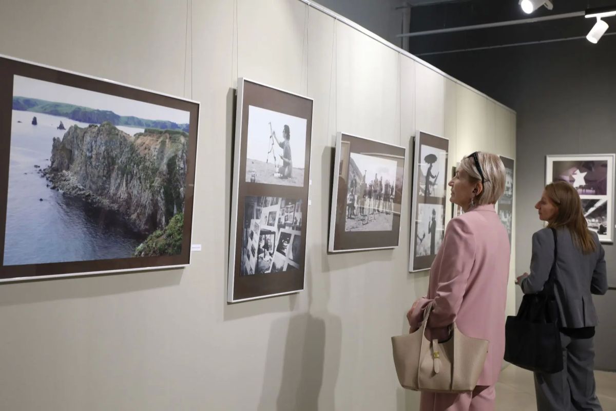 Вокруг света – за одну выставку: экспозиция фоторабот Дё Сон Ена открылась в «Современнике» Вокруг света – за одну выставку: экспозиция фоторабот Дё Сон Ена открылась в «Современнике»