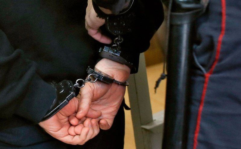 Корсаковские полицейские установили подозреваемого в краже