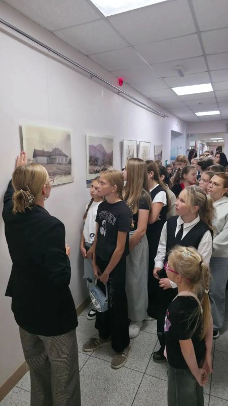 Выставка «Художники Чеховы» открылась в Невельске Выставка «Художники Чеховы» открылась в Невельске