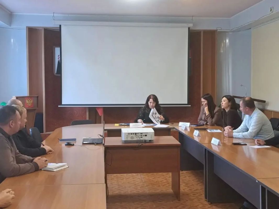 Замруководителя Госжилинспекции Сахалинской области Надежда Акимцова посетила Макаровский район в рамках проекта «Управдом» Замруководителя Госжилинспекции Сахалинской области Надежда Акимцова посетила Макаровский район в рамках проекта «Управдом»