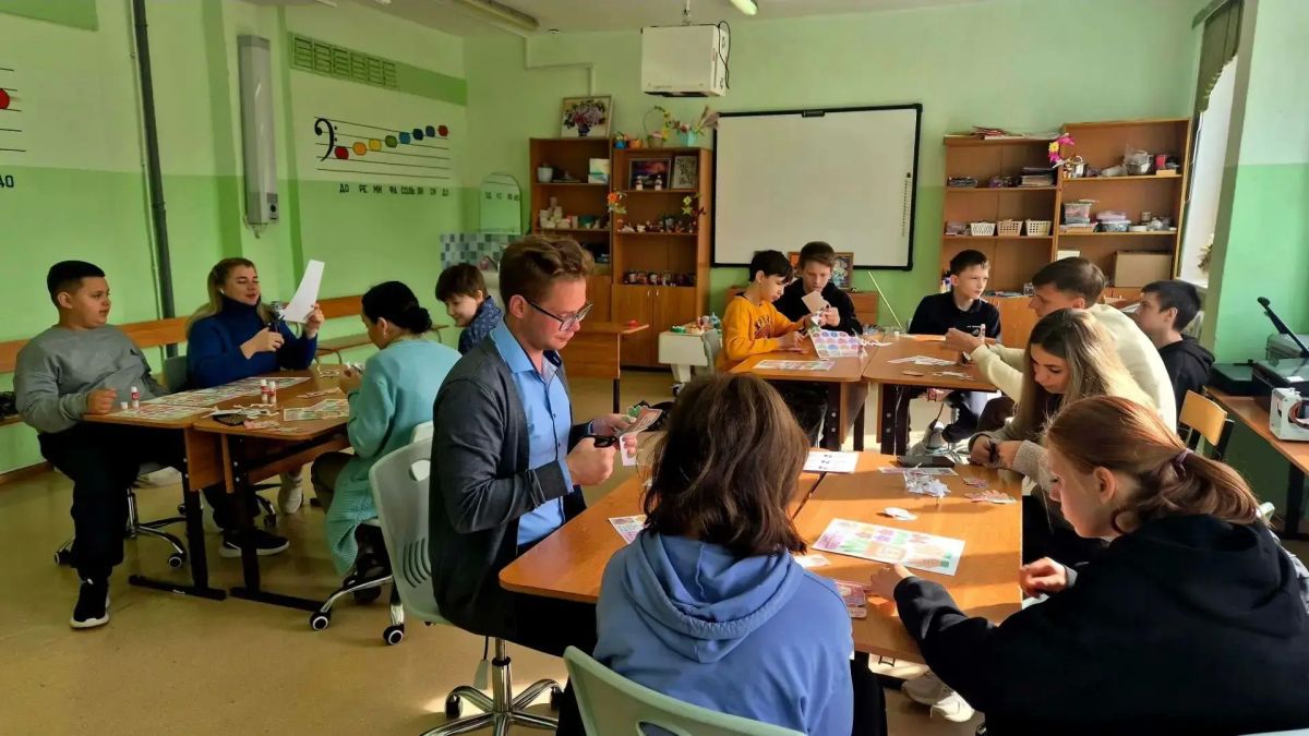 Тепло наших рук — для вас! Тепло наших рук — для вас!