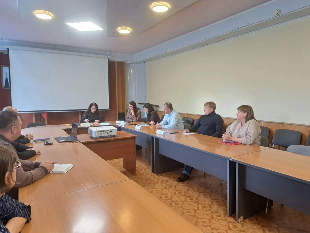 Специалисты проекта «Управдом» посетили Макаров Специалисты проекта «Управдом» посетили Макаров