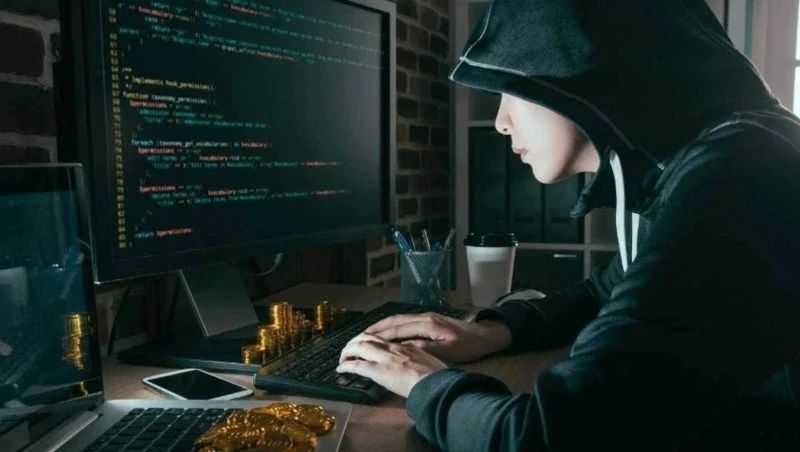 Жительница Тымовского района потеряла более 2,3 млн рублей на «инвестициях»