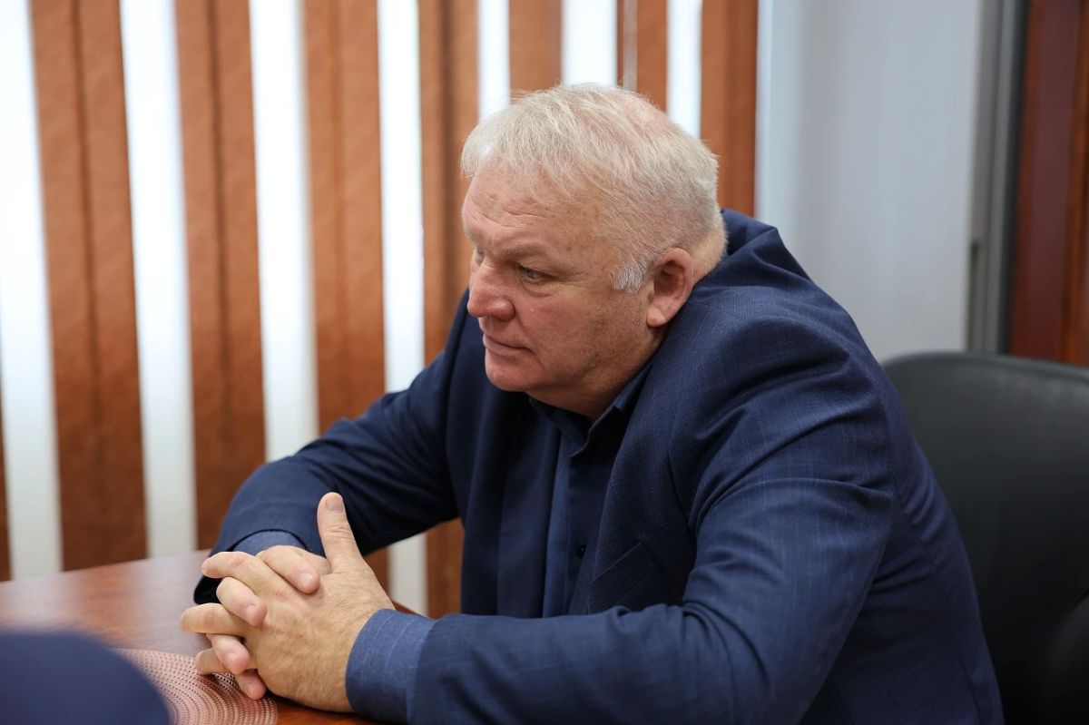 Депутат Госдумы Евгений Казаков посетил Сахалинскую областную Думу с первым рабочим визитом Депутат Госдумы Евгений Казаков посетил Сахалинскую областную Думу с первым рабочим визитом