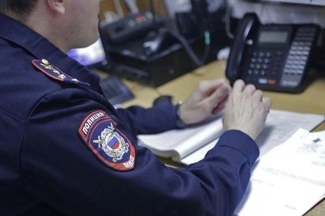 В Долинске задержан мужчина, разгуливавший по улице с ножом