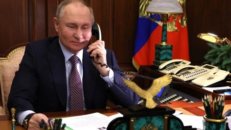 Депутат Георгий Карлов поздравил президента Владимира Путина с днем рождения