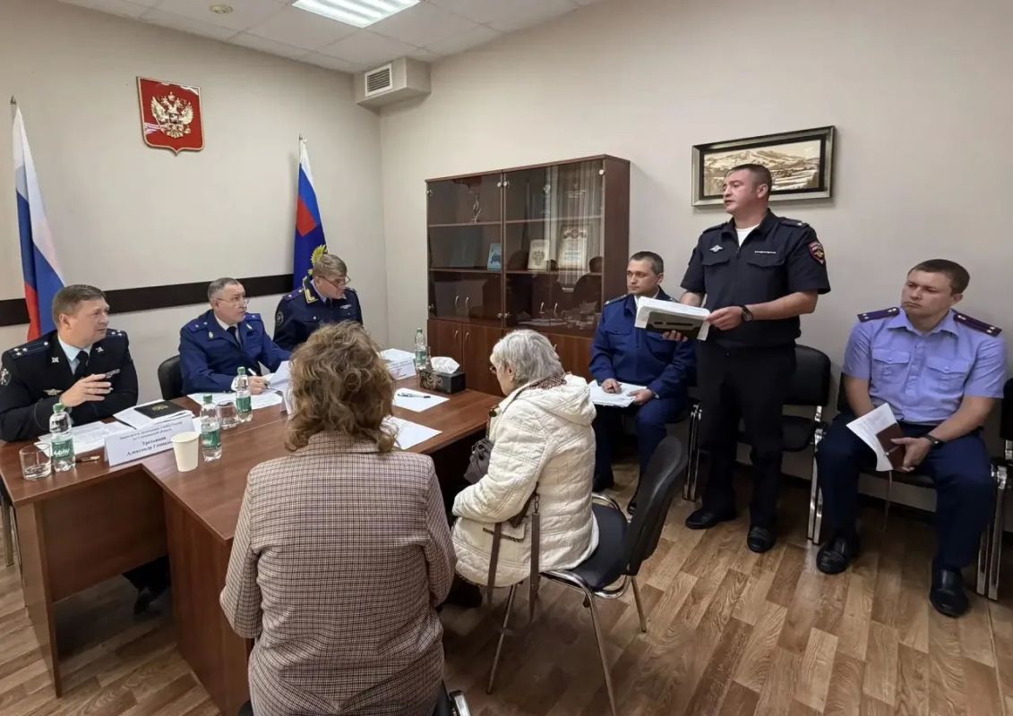 Руководители правоохранительных ведомств Сахалинской области провели прием жителей Невельска Руководители правоохранительных ведомств Сахалинской области провели прием жителей Невельска