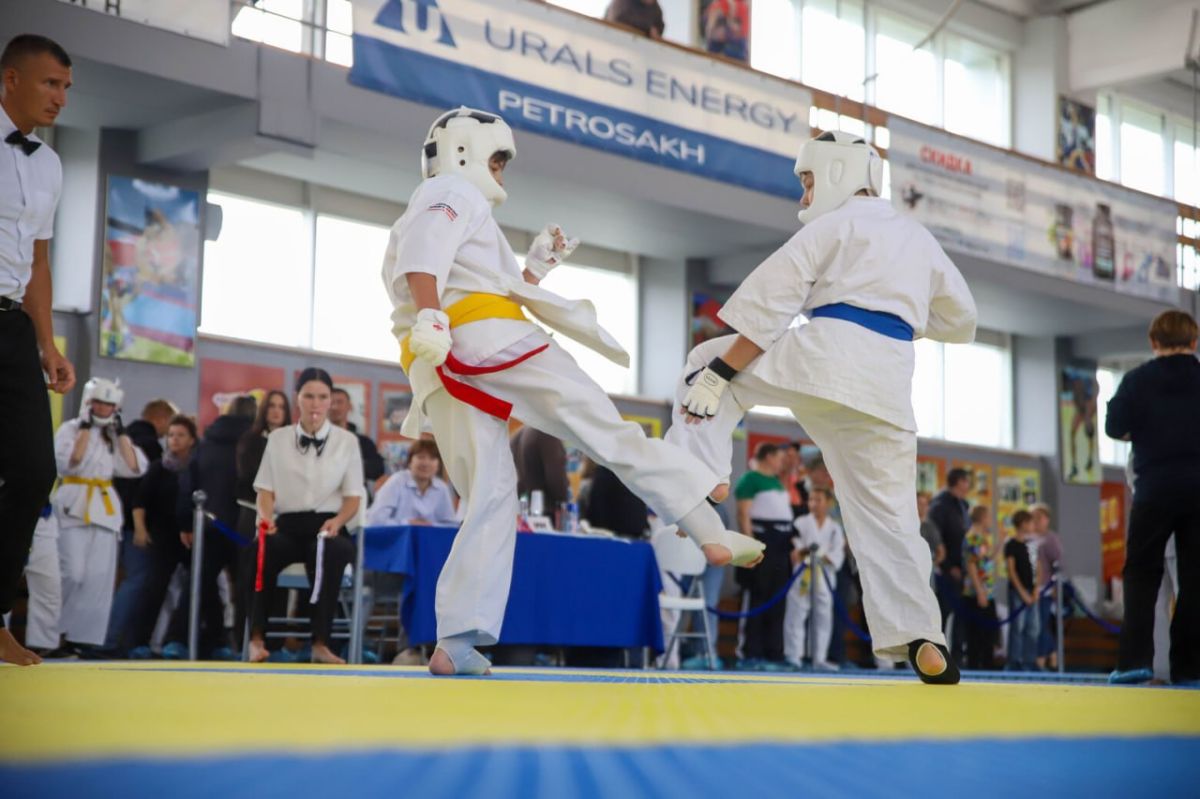 Сильнейших каратистов определили на чемпионате и первенстве Сахалинской области по киокушин Сильнейших каратистов определили на чемпионате и первенстве Сахалинской области по киокушин