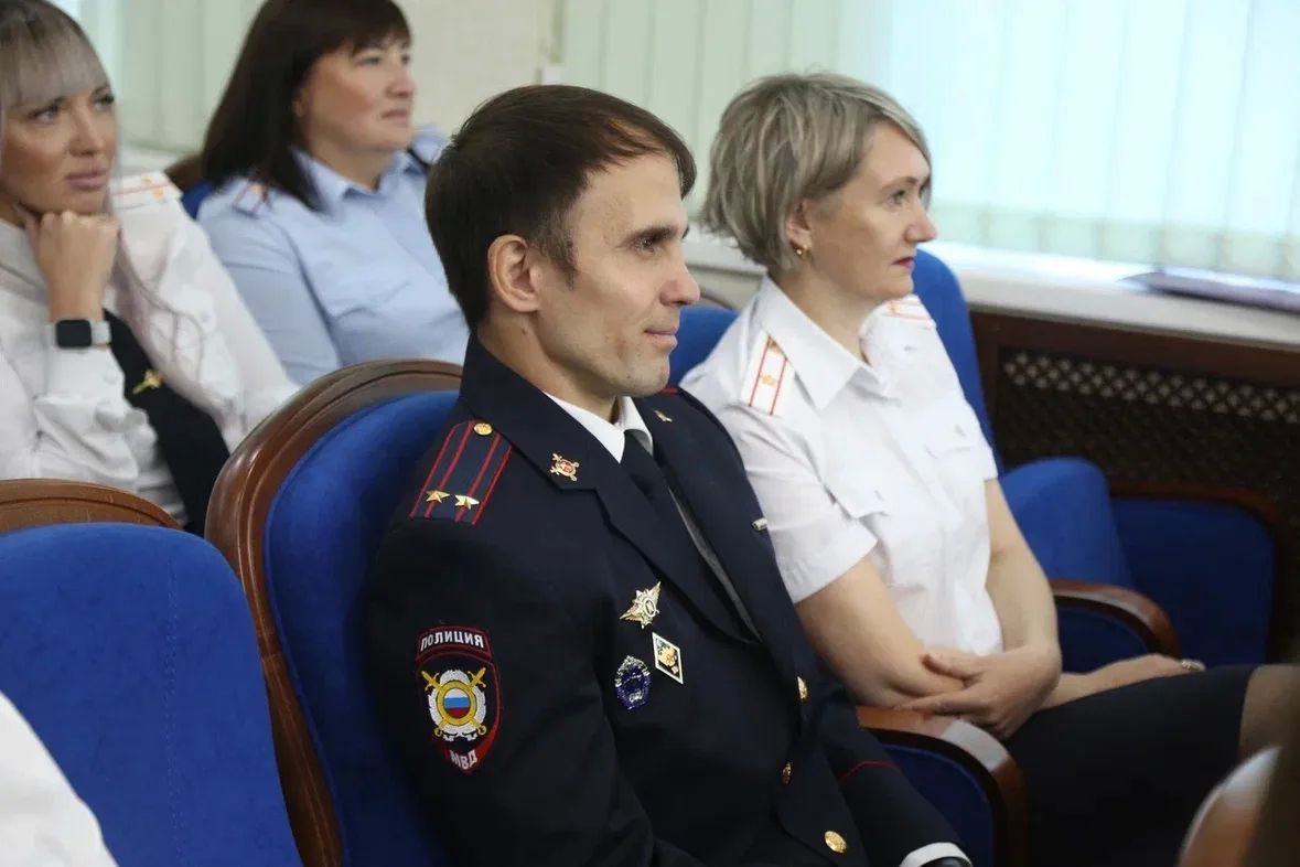 В УМВД России состоялось торжественное мероприятие, посвящённое Дню образования УРЛС В УМВД России состоялось торжественное мероприятие, посвящённое Дню образования УРЛС