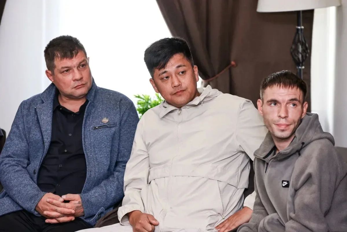 Министр социальной защиты Сахалинской области Ольга Орлова приняла участие во встрече губернатора Валерия Лимаренко с ветеранами СВО Министр социальной защиты Сахалинской области Ольга Орлова приняла участие во встрече губернатора Валерия Лимаренко с ветеранами СВО