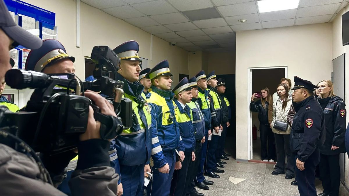 А кто рано встаёт и службу несёт — тому красивый сахалинский рассвет! А кто рано встаёт и службу несёт — тому красивый сахалинский рассвет!