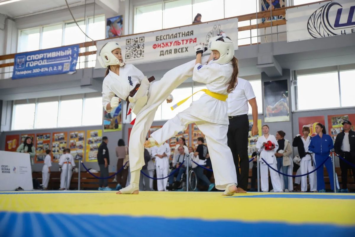 Сильнейших каратистов определили на чемпионате и первенстве Сахалинской области по киокушин Сильнейших каратистов определили на чемпионате и первенстве Сахалинской области по киокушин