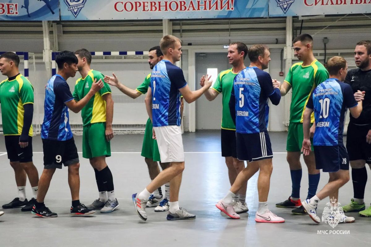 Спортивный дух и единство: на Сахалине прошел чемпионат «Динамо» по мини-футболу Спортивный дух и единство: на Сахалине прошел чемпионат «Динамо» по мини-футболу
