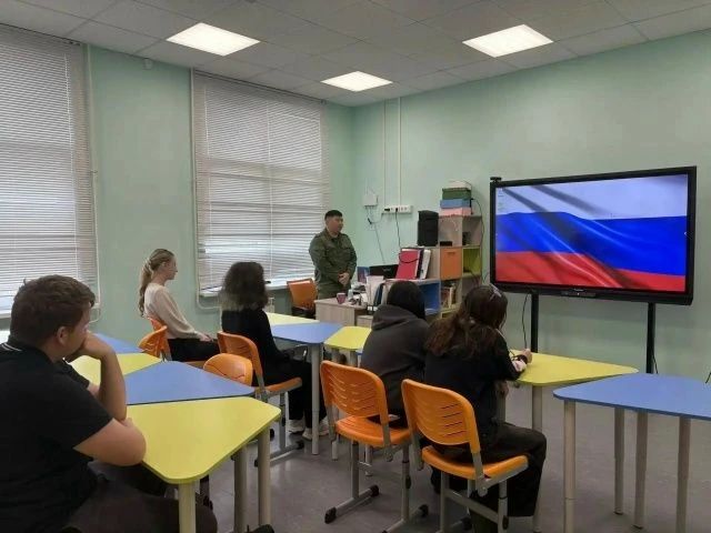 В Рейдовской школе прошёл урок мужества