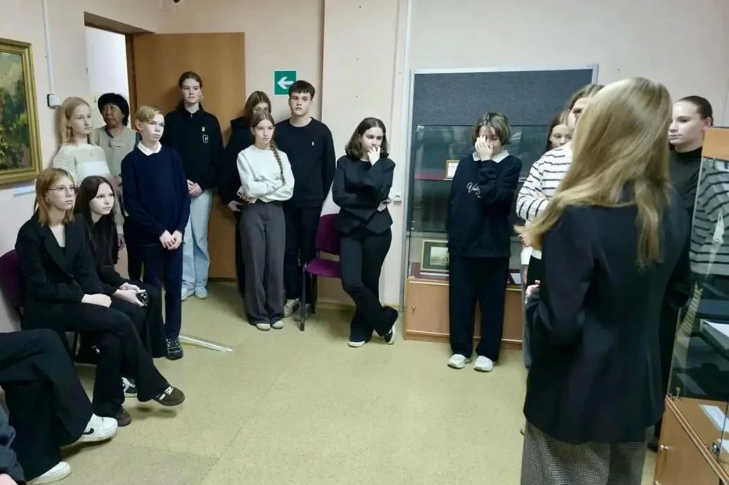 С «Братьями Чеховыми» познакомились жители пгт Ноглики! С «Братьями Чеховыми» познакомились жители пгт Ноглики!