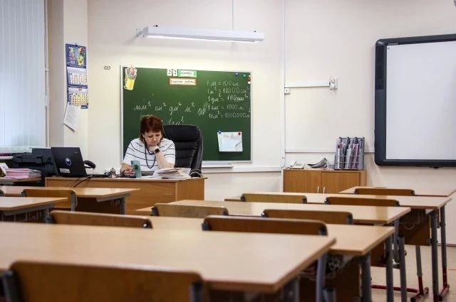 Школы Поронайского района перешли на дистанционное обучение