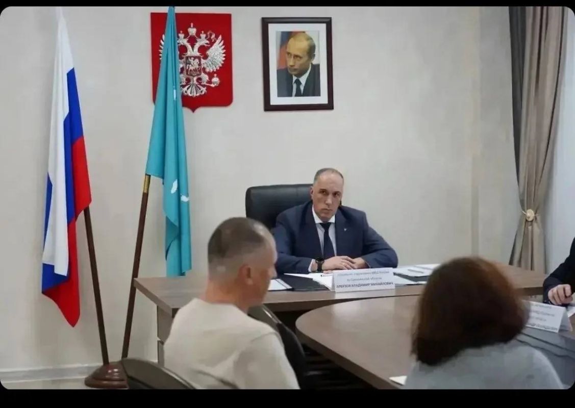 Начальник УМВД России по Сахалинской области Владимир Арбузов провёл приём граждан в приемной Президента Российской Федерации по Сахалинской области Начальник УМВД России по Сахалинской области Владимир Арбузов провёл приём граждан в приемной Президента Российской Федерации по Сахалинской области