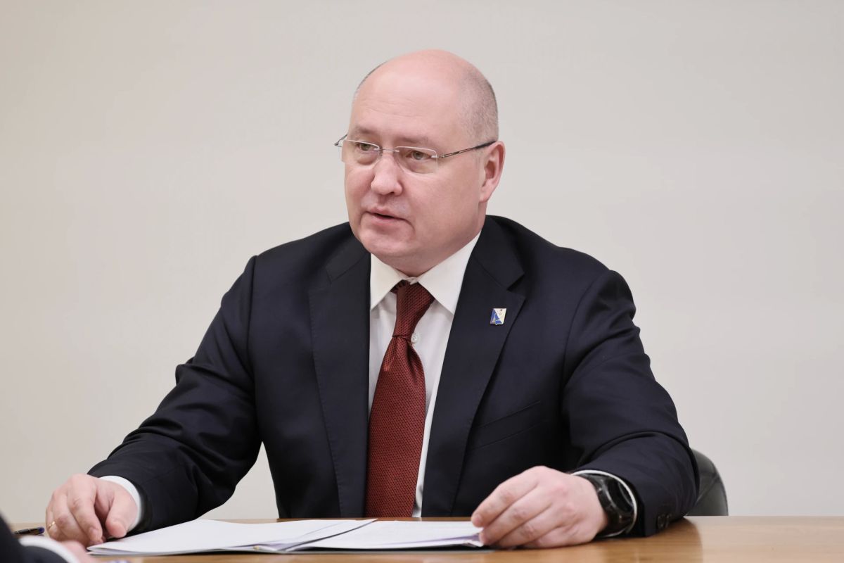 Михаил Развожаев: Сегодня в ходе рабочей встречи с заместителем Председателя Правительства России Дмитрием Николаевичем Чернышенко обсудили вопросы развития социальной сферы в Севастополе Михаил Развожаев: Сегодня в ходе рабочей встречи с заместителем Председателя Правительства России Дмитрием Николаевичем Чернышенко обсудили вопросы развития социальной сферы в Севастополе