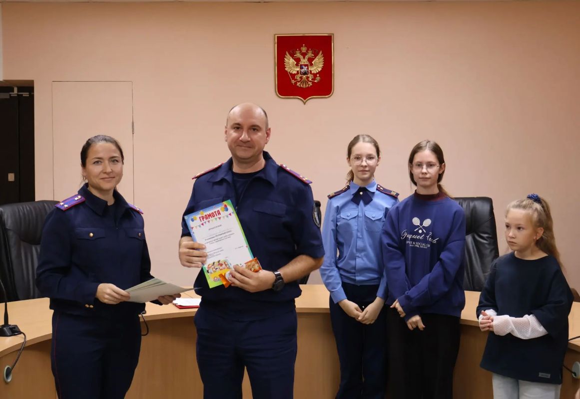 В следственном управлении СК России по Сахалинской области отметили День отца В следственном управлении СК России по Сахалинской области отметили День отца