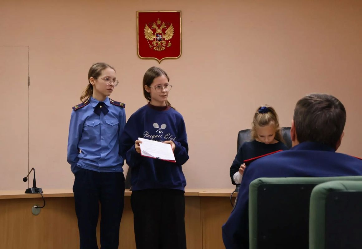 В следственном управлении СК России по Сахалинской области отметили День отца В следственном управлении СК России по Сахалинской области отметили День отца