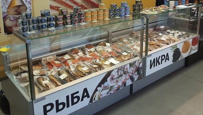 Морепродукты и деньги похитил из торгового павильона рецидивист